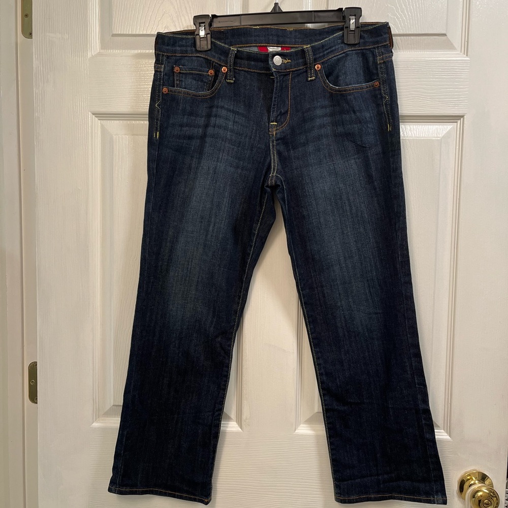 Lucky Brand crop pants size 8 blue denim color 99% cotton 1% elastine